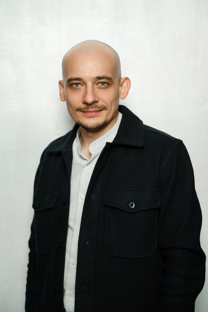 Антон Василенко